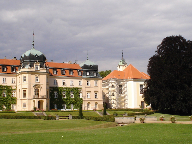 Kostel Lány krytina bobrovka